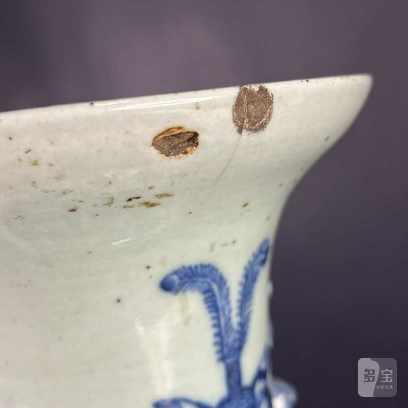 清 冬青釉青花博古图狮耳瓶 - 图7